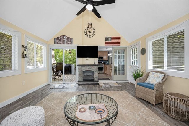 71 Mollie Drive, Tewksbury, MA 01876