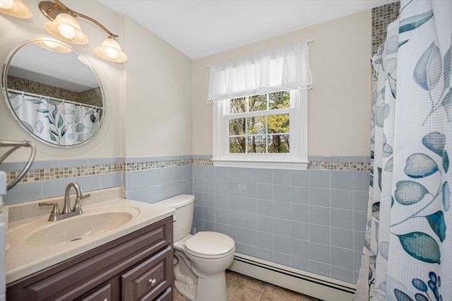 71 Mollie Drive, Tewksbury, MA 01876