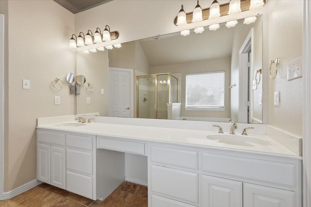 944 Hedgcoxe Road, Plano, TX 75025