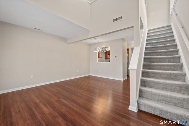 1690 Dixwell Avenue C8, Hamden, CT 06514