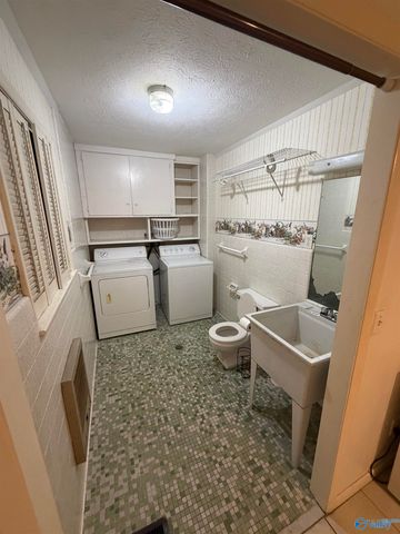 121 Bridlewood Drive, Gadsden, AL 35901