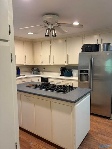 121 Bridlewood Drive, Gadsden, AL 35901