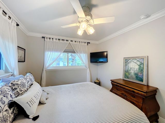 3060 Holiday Springs Boulevard 312, Margate, FL 33065