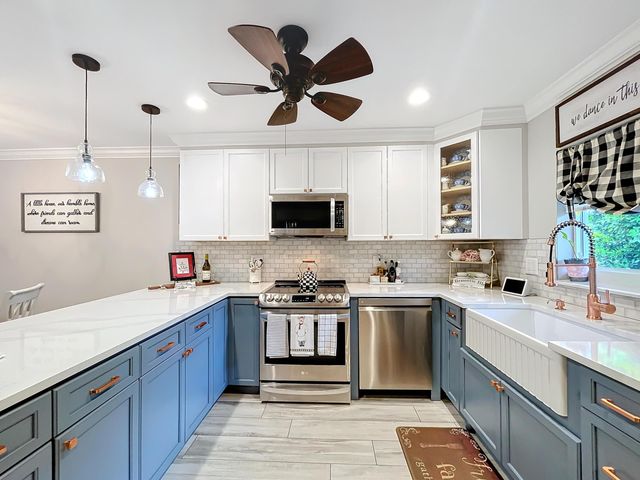 3060 Holiday Springs Boulevard 312, Margate, FL 33065