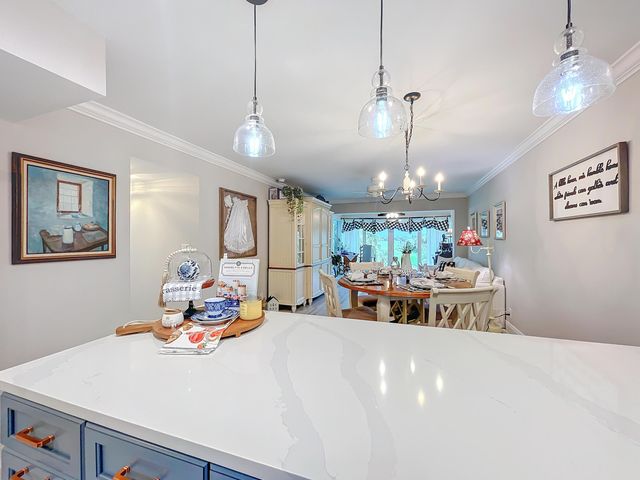 3060 Holiday Springs Boulevard 312, Margate, FL 33065