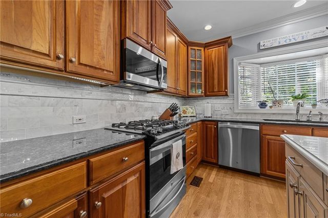 5930 Tarleton Drive, Oak Ridge, NC 27310