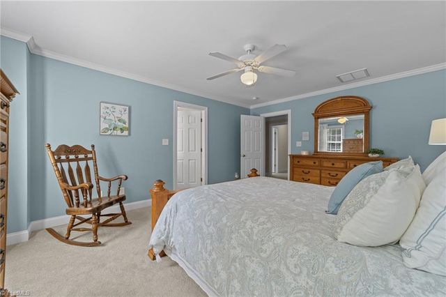 5930 Tarleton Drive, Oak Ridge, NC 27310