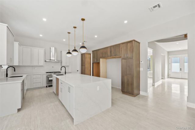 6 Argo Lane, Monsey, NY 10977