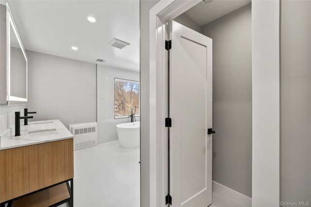 6 Argo Lane, Monsey, NY 10977