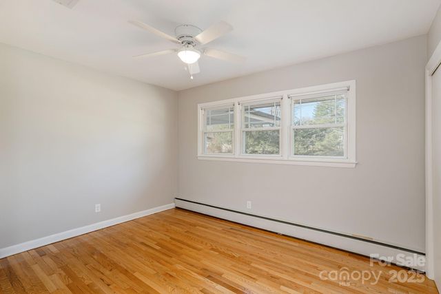 290 Crabapple Hill Lane, Hendersonville, NC 28792