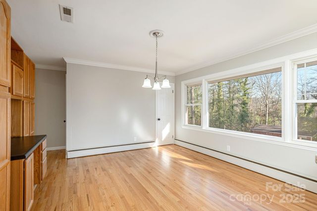 290 Crabapple Hill Lane, Hendersonville, NC 28792