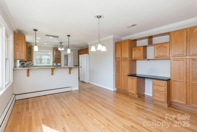 290 Crabapple Hill Lane, Hendersonville, NC 28792