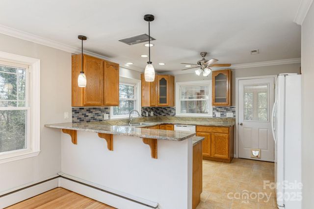 290 Crabapple Hill Lane, Hendersonville, NC 28792