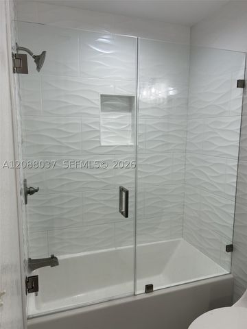 18859 NW 86th Ave 3305, Hialeah, FL 33015