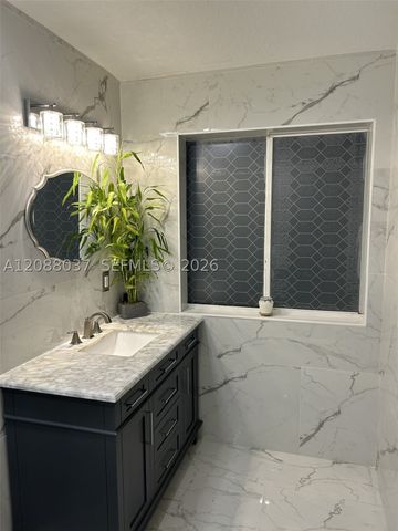 18859 NW 86th Ave 3305, Hialeah, FL 33015