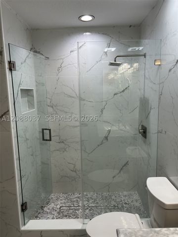 18859 NW 86th Ave 3305, Hialeah, FL 33015