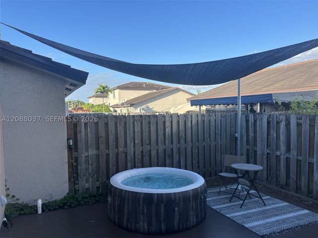 18859 NW 86th Ave 3305, Hialeah, FL 33015