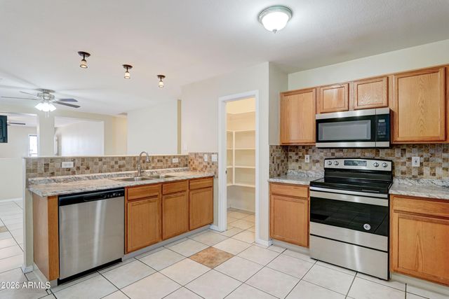 11837 W ROSEWOOD Drive, El Mirage, AZ 85335