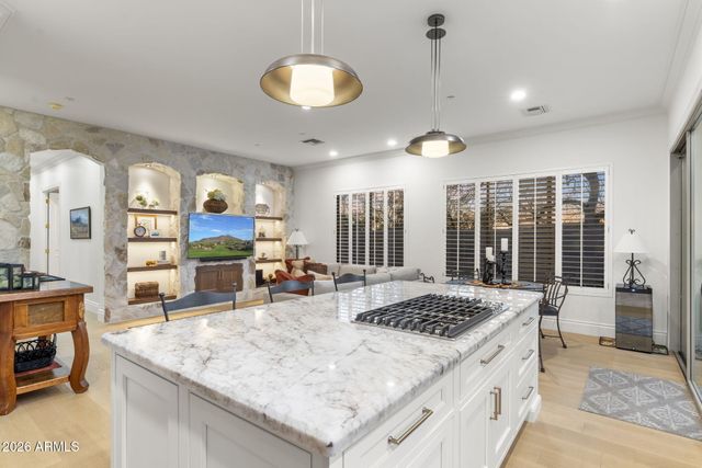 10952 E KORA Lane, Scottsdale, AZ 85255