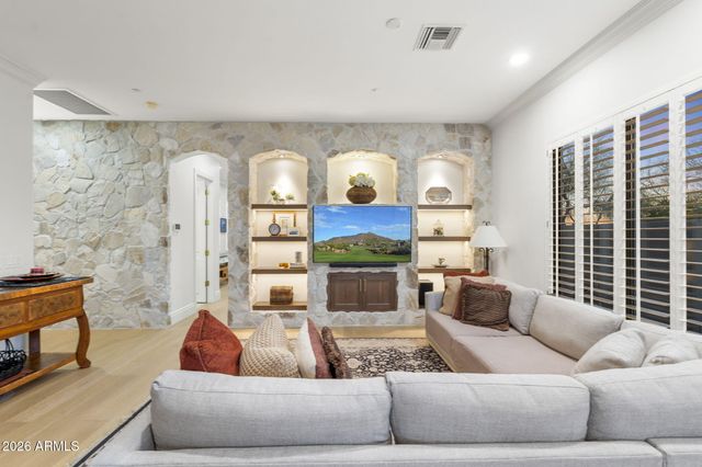 10952 E KORA Lane, Scottsdale, AZ 85255