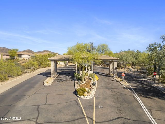 10952 E KORA Lane, Scottsdale, AZ 85255
