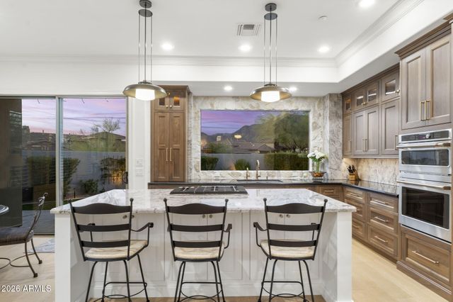 10952 E KORA Lane, Scottsdale, AZ 85255