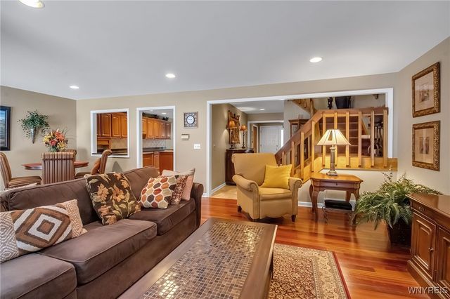 122 Hidden Ridge Common, Amherst, NY 14221