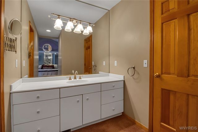 122 Hidden Ridge Common, Amherst, NY 14221