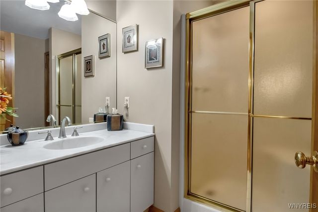 122 Hidden Ridge Common, Amherst, NY 14221