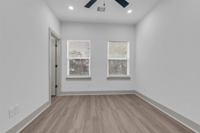 5302 Kindred Garden Lane A, Houston, TX 77091