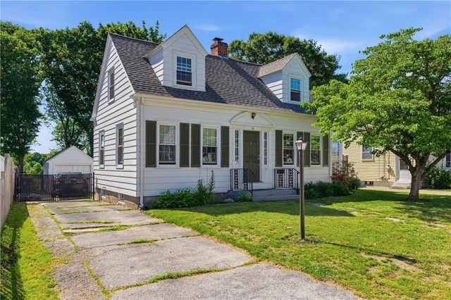 30 Hopkins Terrace, Cumberland, RI 02864