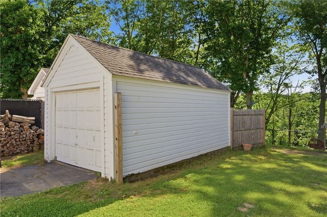 30 Hopkins Terrace, Cumberland, RI 02864