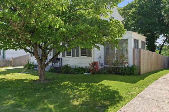 30 Hopkins Terrace, Cumberland, RI 02864