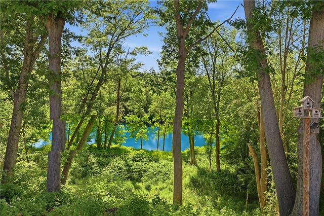 30 Hopkins Terrace, Cumberland, RI 02864