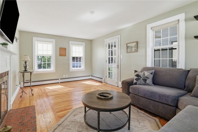 30 Hopkins Terrace, Cumberland, RI 02864
