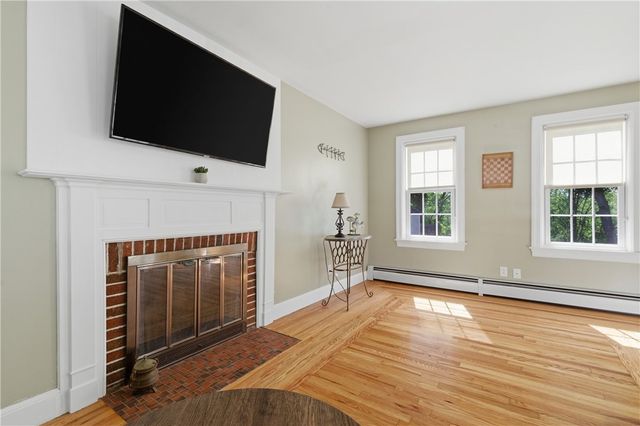 30 Hopkins Terrace, Cumberland, RI 02864