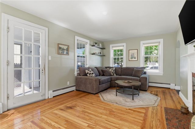 30 Hopkins Terrace, Cumberland, RI 02864