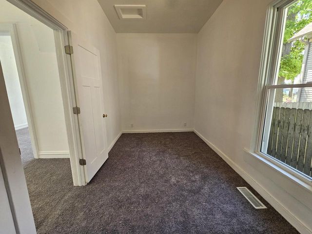 609 N Memorial DRIVE, Racine, WI 53404