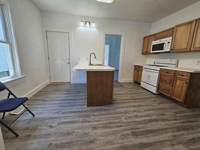 609 N Memorial DRIVE, Racine, WI 53404