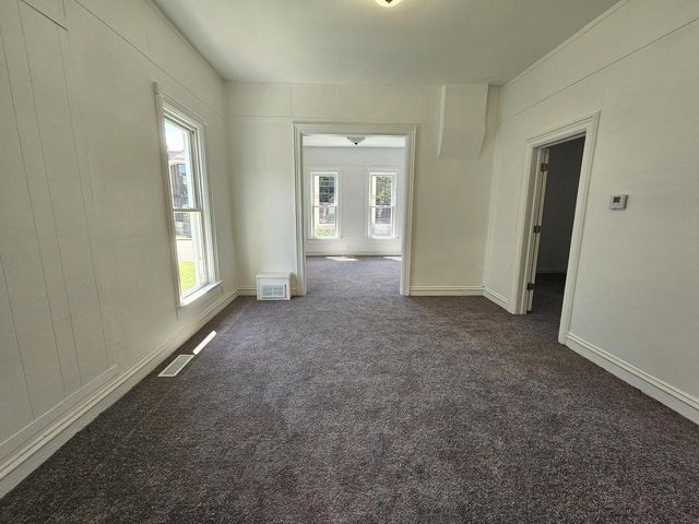 609 N Memorial DRIVE, Racine, WI 53404