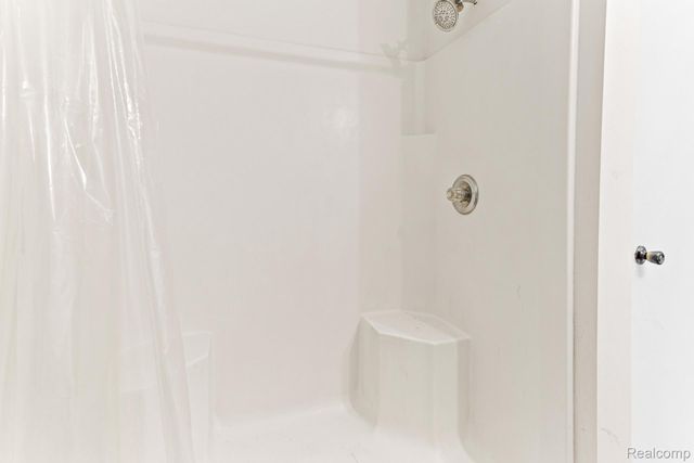 210 Marigold Circle, Westland, MI 48185