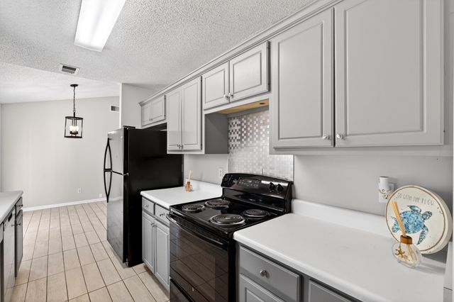 544 Holly Run Court, Spartanburg, SC 29303