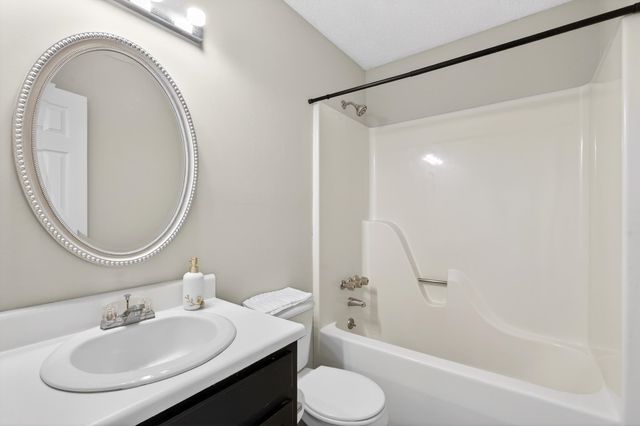 544 Holly Run Court, Spartanburg, SC 29303