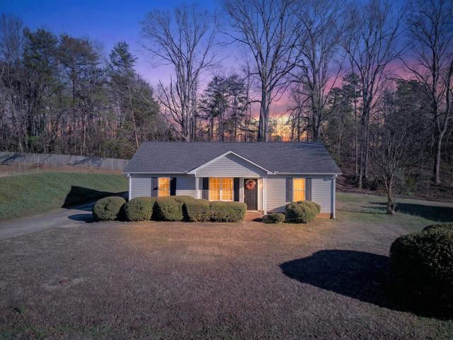 544 Holly Run Court, Spartanburg, SC 29303