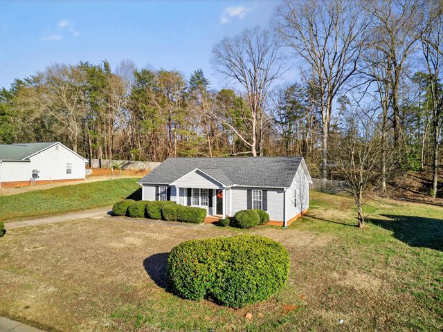 544 Holly Run Court, Spartanburg, SC 29303