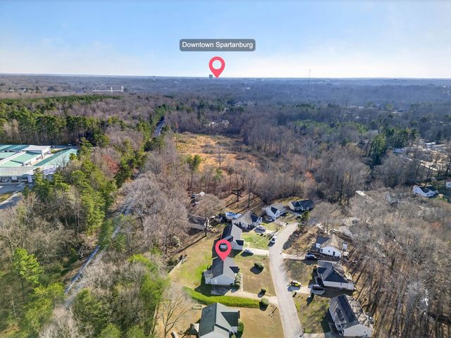 544 Holly Run Court, Spartanburg, SC 29303