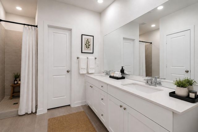 1906 Stargazer Ln, Angleton, TX 77515
