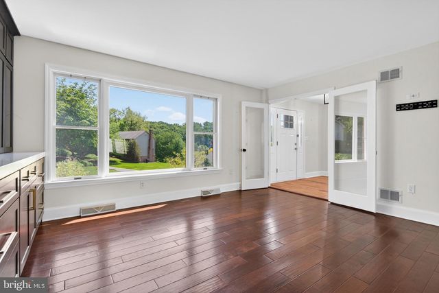 2620 VALLEY VIEW DR, Lancaster, PA 17601