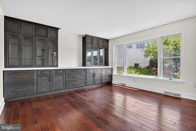 2620 VALLEY VIEW DR, Lancaster, PA 17601