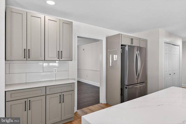 2620 VALLEY VIEW DR, Lancaster, PA 17601